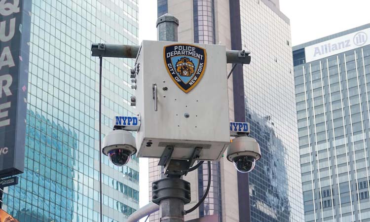 도시 감시 카메라에 사용되는 센서 네트워크의 예