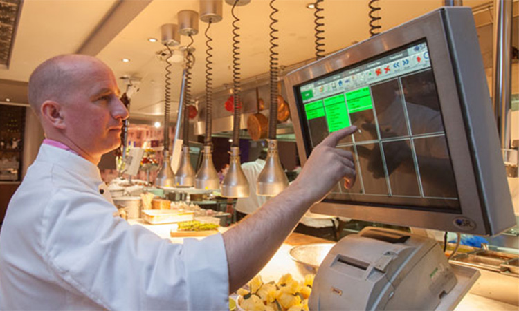 Employees can find customers by looking at the location of food RFID
