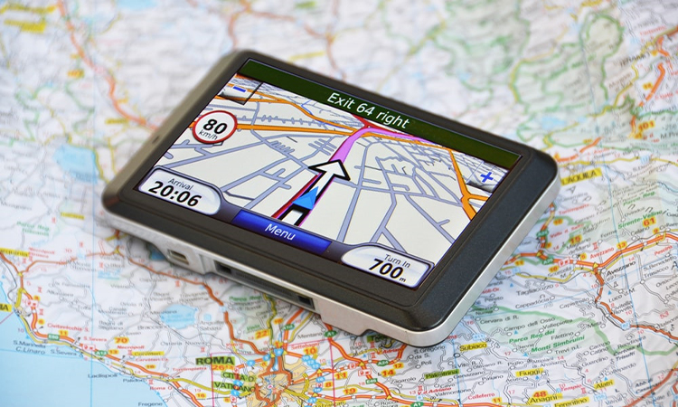 GPS has a powerful real-time location function