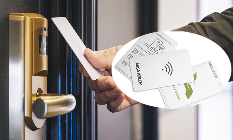 RFID hotel key card unlocks door with close contact